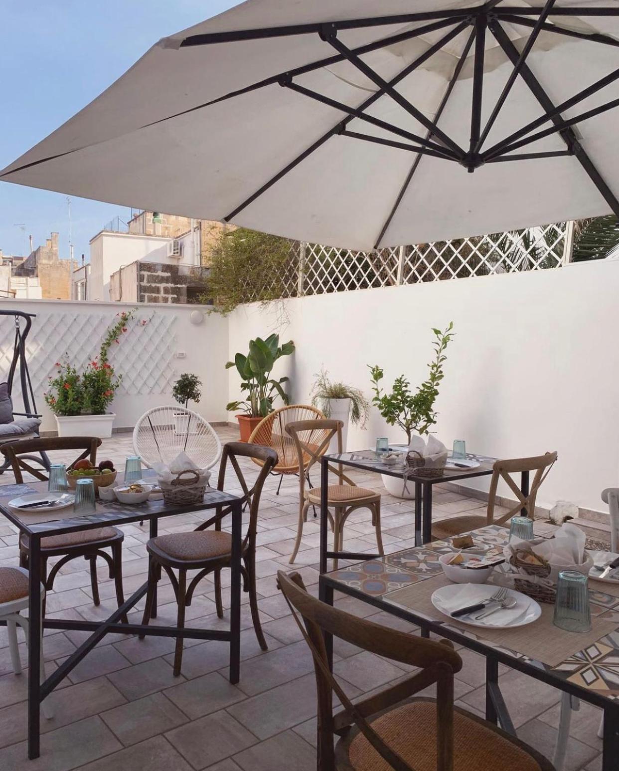 Li Cetti Bed & Breakfast Lecce Bagian luar foto