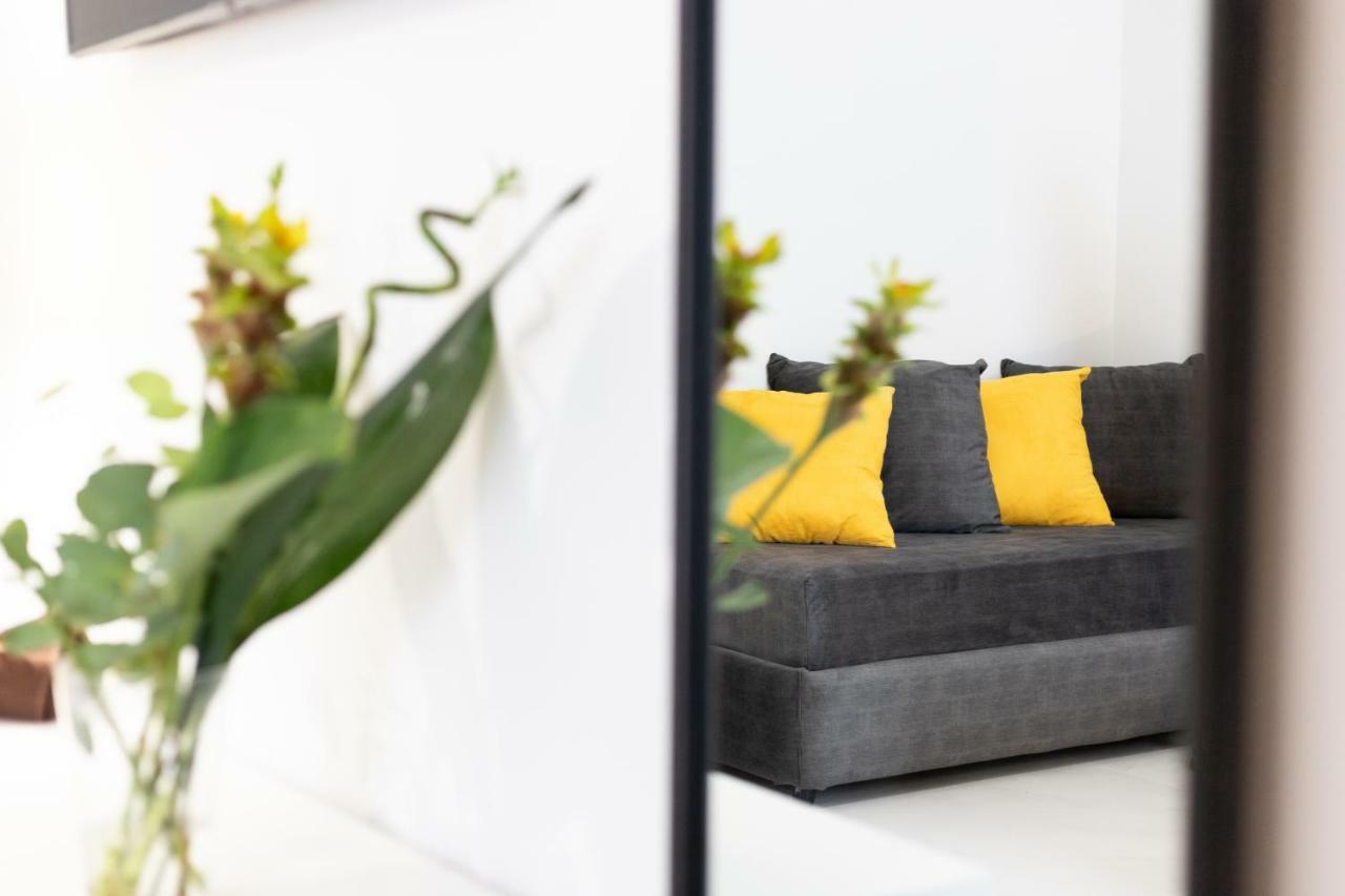 Li Cetti Bed & Breakfast Lecce Bagian luar foto