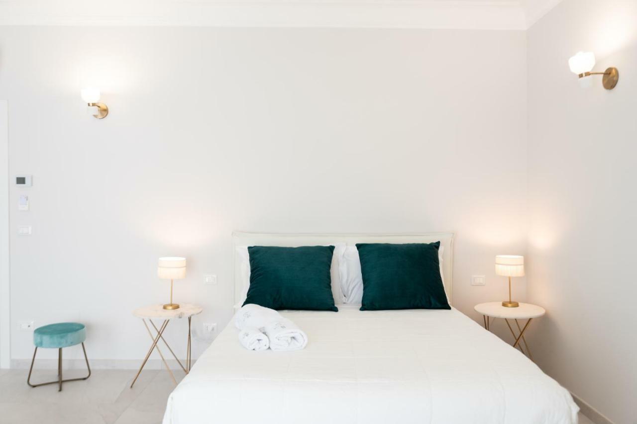 Li Cetti Bed & Breakfast Lecce Bagian luar foto